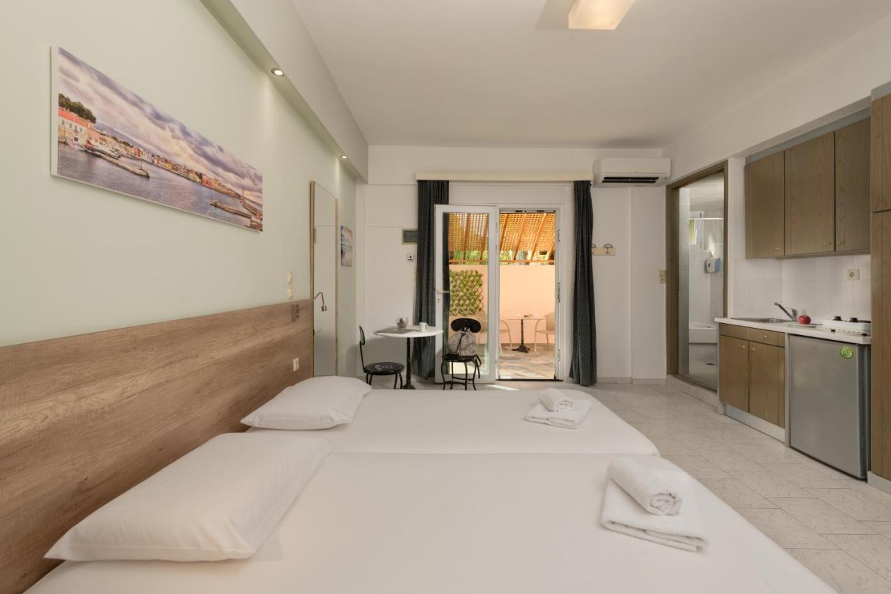Sea Side Apartments Stalos Luaran gambar