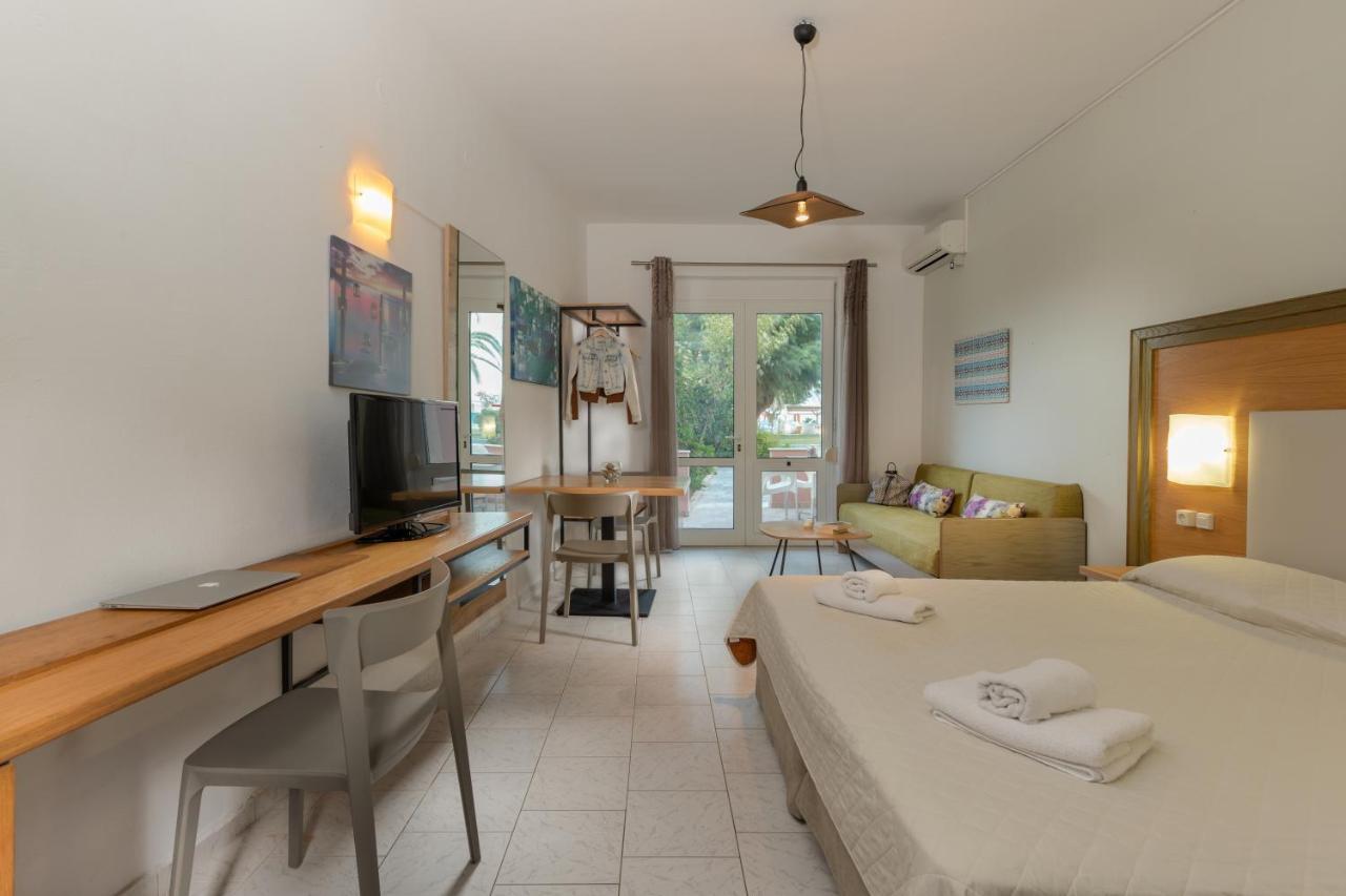 Sea Side Apartments Stalos Luaran gambar